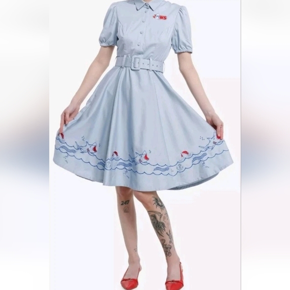 Her Universe Jaws Belted Retro Dress - Picture 1 of 8